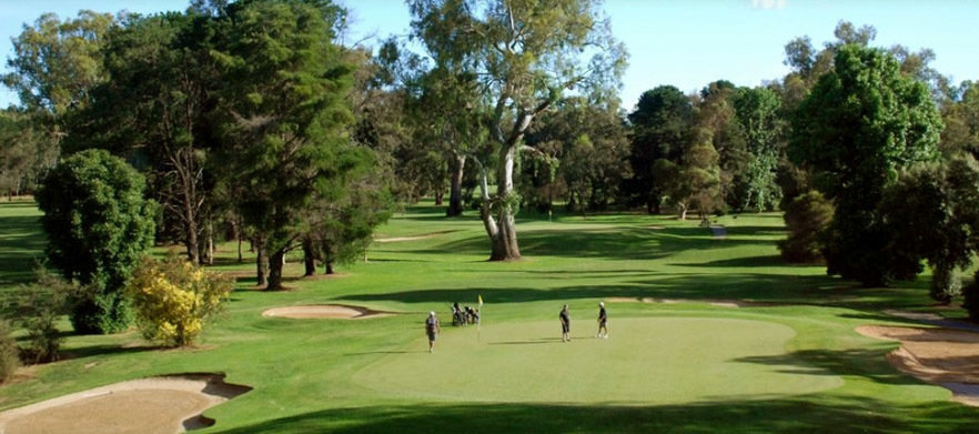 2 Nights Stay & Play for 2 at <em>Corowa Golf Club & Motel.</em> Play one of the <em>Top 3 Regional Pro-Am Courses.</em> Accommodation, Golf, Drinks & Meals. 