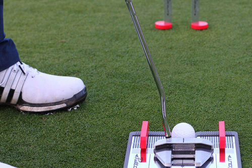 PuttOUT Grey and Red Mirror System - Image 3