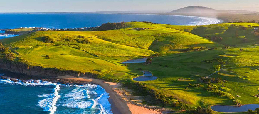 Stay & Play For Two at <em>The Mercure Gerringong Resort.</em> Includes 18 Holes at Gerringong GC with a Cart, Breakfast Voucher, Dinner and Spa Discount & More! 