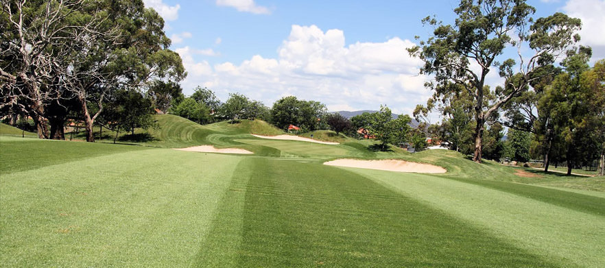 18 Holes for 2 at the <em>Beautiful Gold Creek Country Club.</em> Includes a shared motorised cart. 