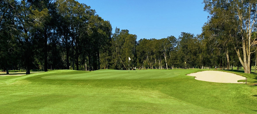 <em>One of Sydney's Hidden Gems!</em> 18 Holes for Two In a Motorised Cart at the Beautiful <em>Bayview Golf Club.</em>  