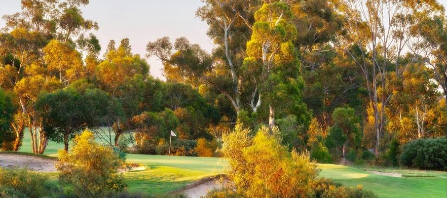 <em>Play One of Australia's Top 100 Courses!</em>One Night Stay at Ploughmans Motor Inn with 18 Holes for Two in a Shared Motorised Cart at Horsham Golf Club.