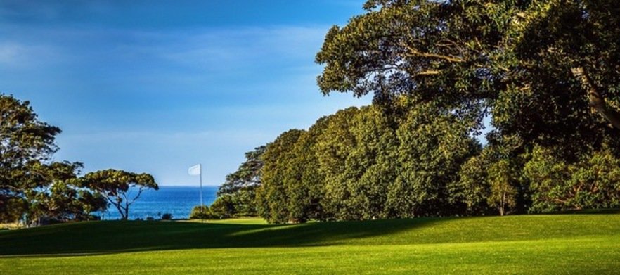 Enjoy 18 Holes for Two in a Cart at the Beautiful <em>Clifton Springs Golf Club</em> on the Bellarine Peninsula! Includes a 10% discount in the bar after your game.