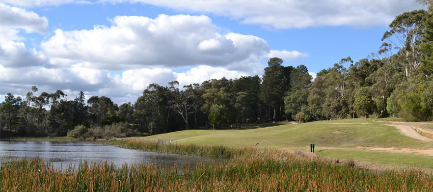 18 Holes for two at Cardinia Beaconhills Golf Links!