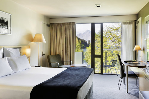 NovotelQueenstown2.jpg