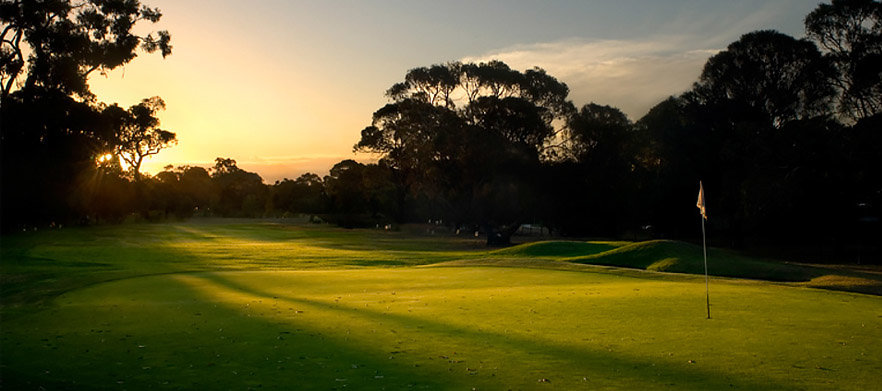 <em>18 Holes for Two at the Spectacular Phillip Island Golf Club!</em>