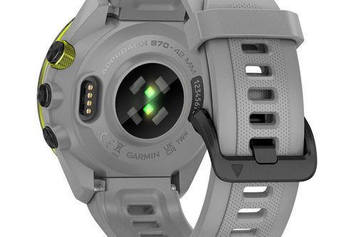 Garmin Approach S70 42mm Golf GPS Watch - Image 3