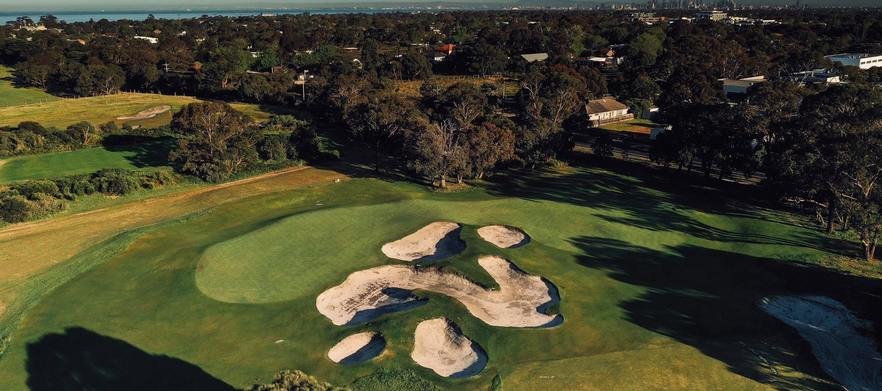 <em>Experience Melbourne's famous Sandbelt!</em> 18 holes for 4 in motorised carts at the beautiful Sandy Golf Links.