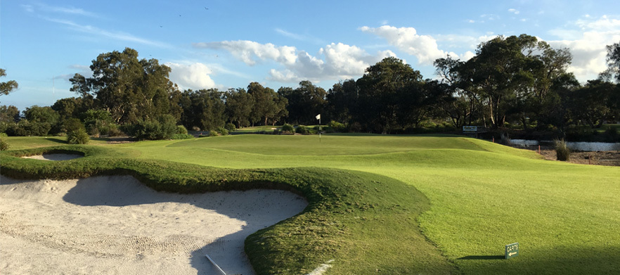 <em>Discover one of NSW’s hidden gems!</em> 18 Holes for two at the beautiful <em>Port Kembla Golf Club!</em> Includes a shared motorised cart.
