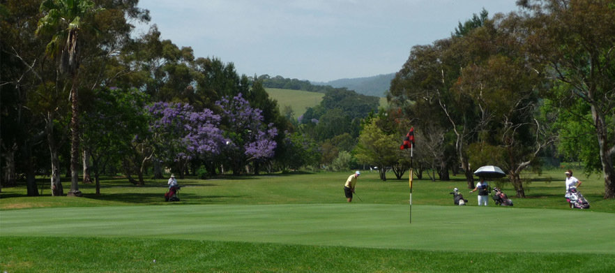 <em>Discover one of NSW's hidden gems!</em> 18 Holes for two at <em>Jamberoo Golf Club.</em> Includes a shared motorised cart.