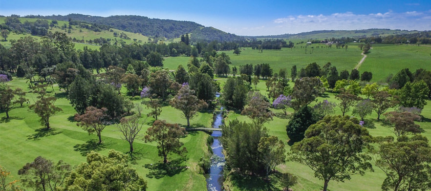 <em>Discover one of NSW's hidden gems!</em> 18 Holes for two at <em>Jamberoo Golf Club.</em> Includes a shared motorised cart.