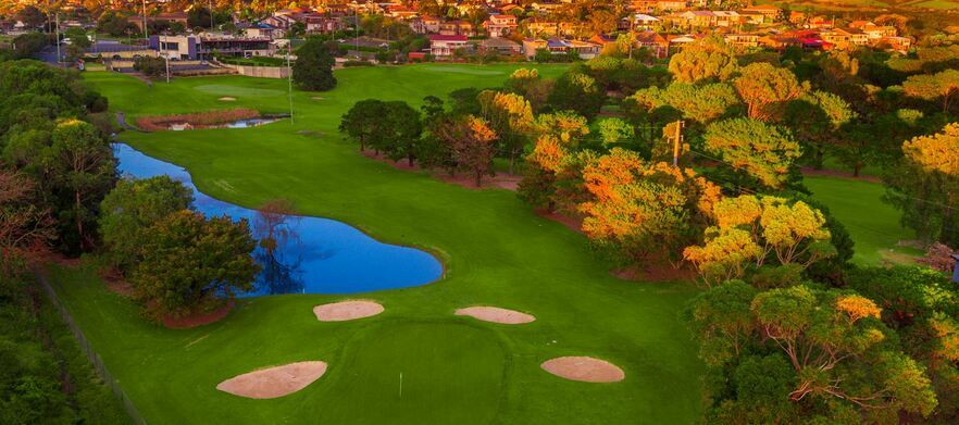 Stay & Play For Two at <em>The Mercure Gerringong Resort.</em> Includes 18 Holes at Kiama GC with a Cart, Hot Breakfast & More! 
