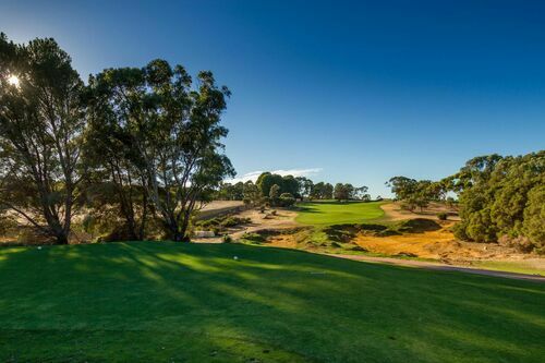 lake_karrinyup_country_club_cover_picture.jpg