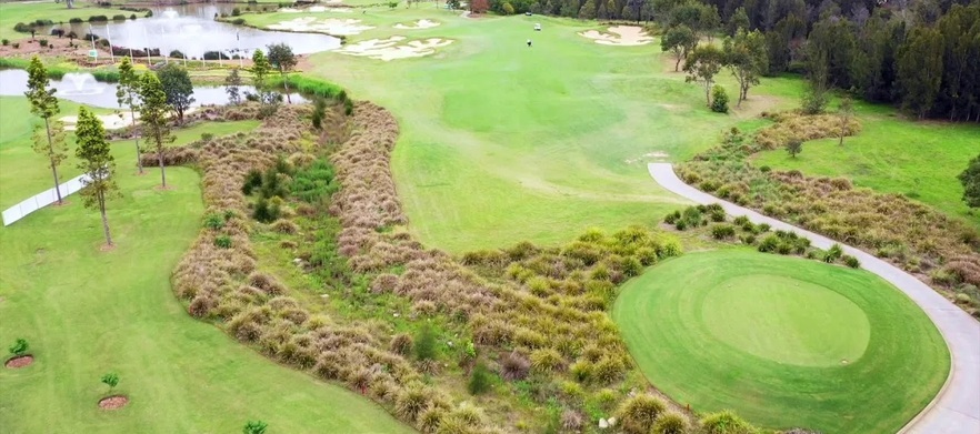 <em>Discover one of Sydney's True Gems!</em> 18 Holes for Four at the <em>Beautiful Twin Creeks Golf & Country Club.</em> Includes shared motorised carts!