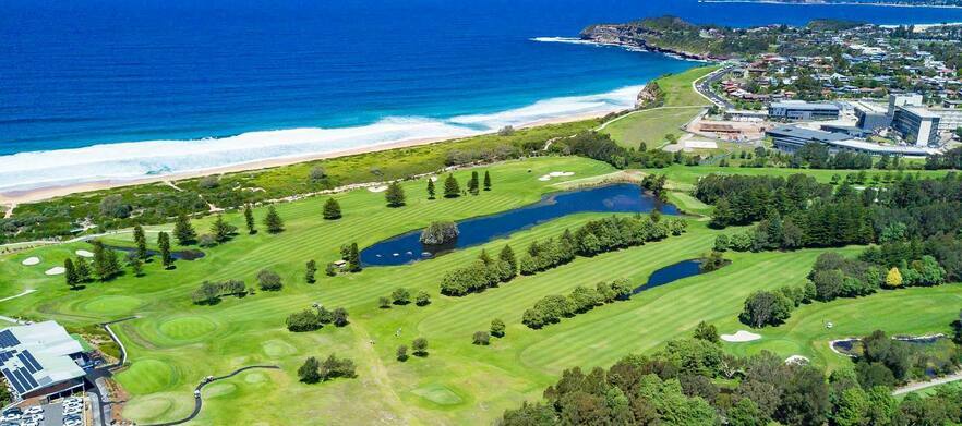 <em>Play one of Sydney's most breathtaking courses!</em> 18 Holes for Two in a Motorised Cart with Drinks at the stunning <em>Mona Vale Golf Club.</em> 