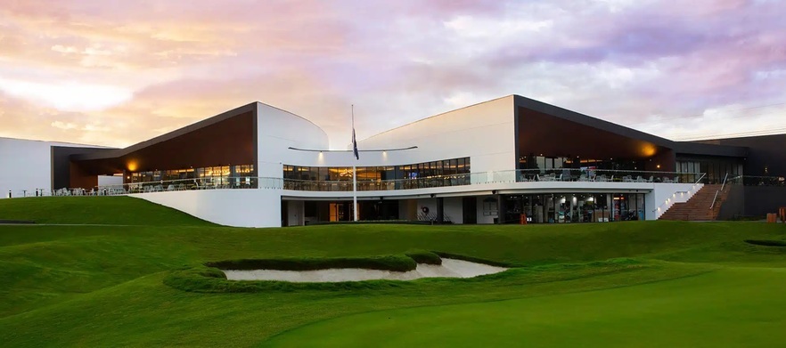 18 Holes for Four in Two Motorised Carts at the Stunning <em>Strathfield Golf Club.</em> 