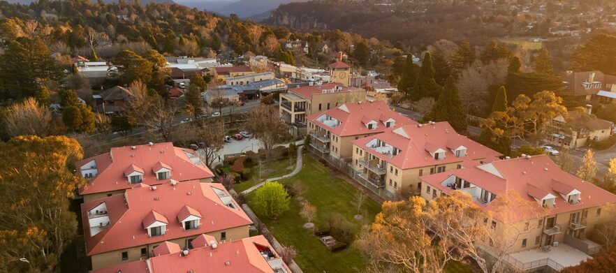 Blue Mountains Getaway For Two with Golf at Blackheath GC 