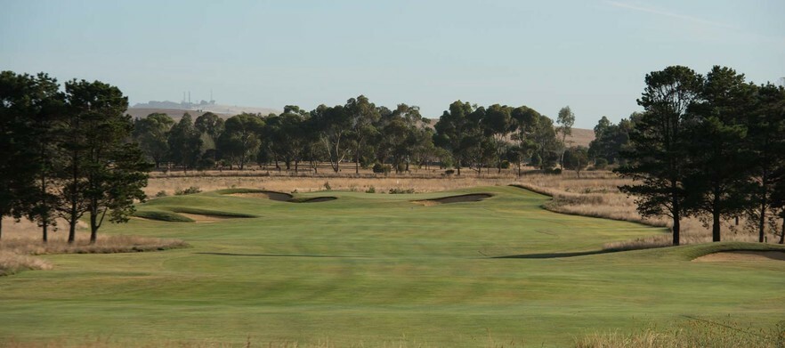 <em>AUTUMN SPECIAL - Play one of Melbourne's Top Courses!</em> 18 holes for 2 at the beautiful Peter Thomson designed Club Mandalay. <em>Normally $120, Today just $69!</em>