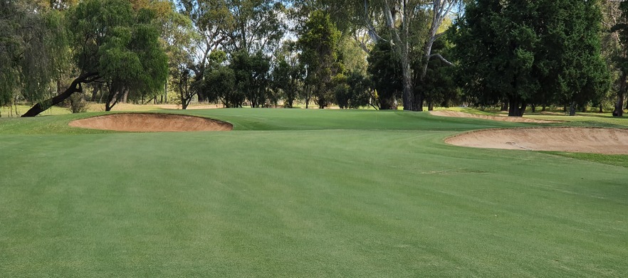 1 Night Stay & Play for TWO at <em>Corowa Golf Club & Motel.</em> Play one of the <em>Top 3 Regional Pro-Am Courses.</em> Accommodation, Golf, Drinks & Meals. 