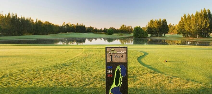 <b>One Night Stay & Play For Four at the Beautiful Rydges Resort located right on Hunter Valley Golf Club<b>