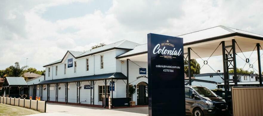 One Night Stay & Play For Four at Lynwood Country Club & Colonial Motel 