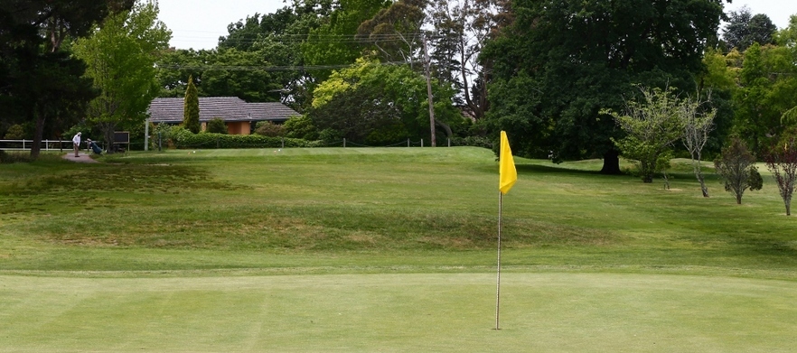  18 Holes of Golf for Two in a Shared Motorised Cart at <em>Leura Golf Club.</em> 