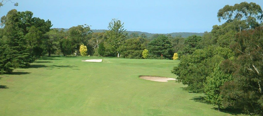 <b>Discover one of Sydney's Hidden Gems!</b> in the Blue Mountains! 18 Holes for Two in Motorised Cart at <b>Springwood Country Club.</b> Includes a drink each after your round. 