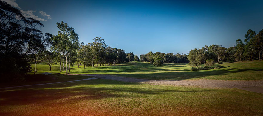 <b>Discover one of Sydney's Hidden Gems!</b> in the Blue Mountains! 18 Holes for Two in Motorised Cart at <b>Springwood Country Club.</b> Includes a drink each after your round. 
