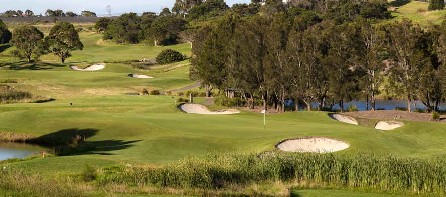 <em>Put your Links Golf to the test!</em> 18 Holes for Two at the <em>Beautiful Links Shell Cove.</em> Includes a shared motorised cart. 