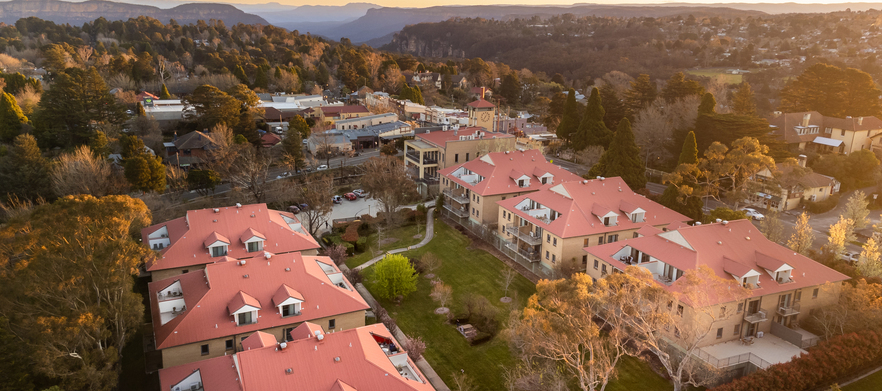 Two Night Blue Mountains Stay & Play at The Leisure Inn Spires with golf in a cart at Blackheath GC & Springwood CC.
