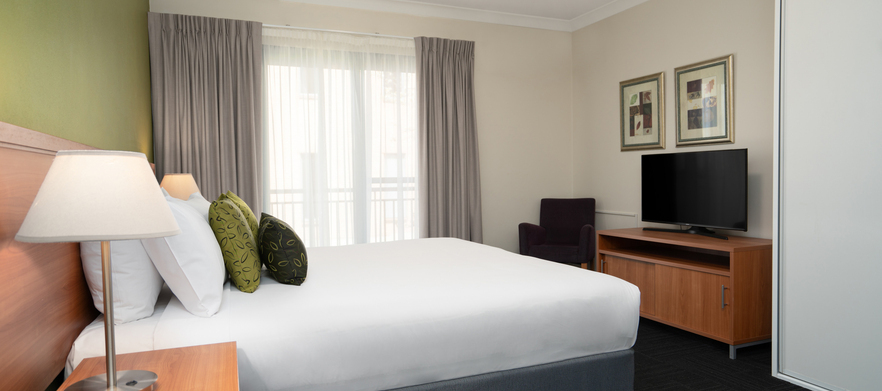 Two Night Blue Mountains Stay & Play at The Leisure Inn Spires with golf in a cart at Blackheath GC & Springwood CC.