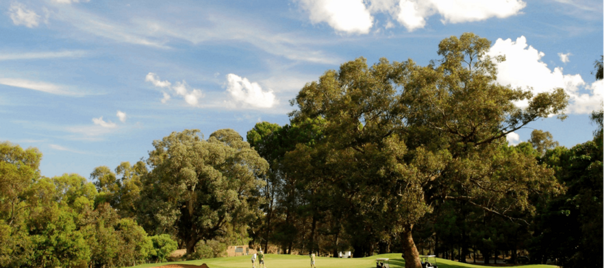 2 Nights Stay & Play for 2 at <em>Corowa Golf Club & Motel.</em> Play one of the <em>Top 3 Regional Pro-Am Courses.</em> Accommodation, Golf, Drinks & Meals. 