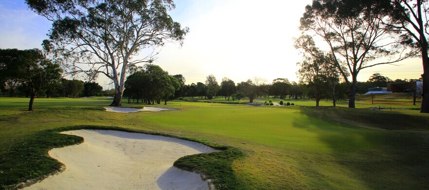 18 Holes for Two in a Motorised Cart at the Stunning <em>Strathfield Golf Club.</em>