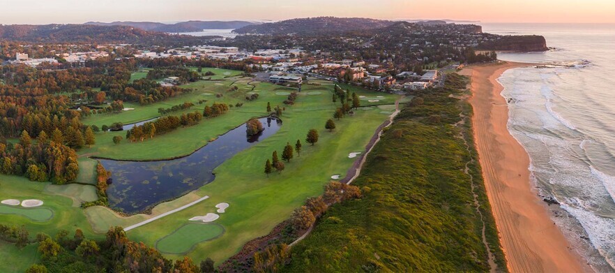 <em>Play one of Sydney's most breathtaking courses!</em> 18 Holes for Two at the stunning <em>Mona Vale Golf Club.</em> 
