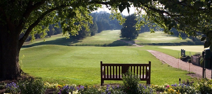 Golf Stay & Play for 2 People at <em>The Dormie House,  Moss Vale Golf Club.</em> Two nights accommodation for 2 people with breakfast each morning, Complimentary bottle of wine and 2 Rounds of Golf each at Moss Vale Golf Course. 