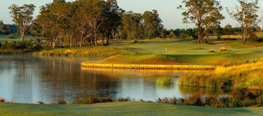 Nestled within the stunning natural bushland surrounds, Bingara Gorge is a must play golf course!