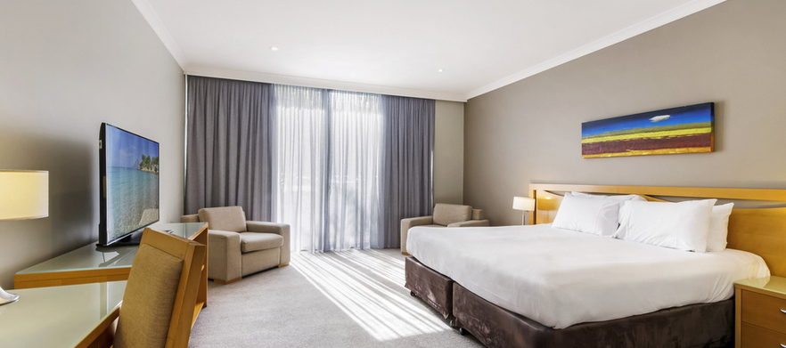 <em>1 Night Stay For Two, with Breakfasts, 18 holes each in a Motorised Cart at The Mercure Kooindah Waters Resort.</em>