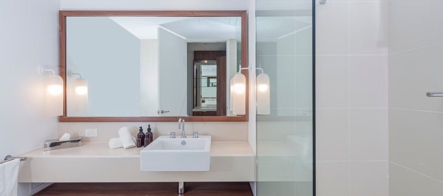 One Night Golf Stay & Play at the Premium Resort <em>The Sands Torquay.</em> Includes a Nights Stay For TWO & 18 Holes For Two.