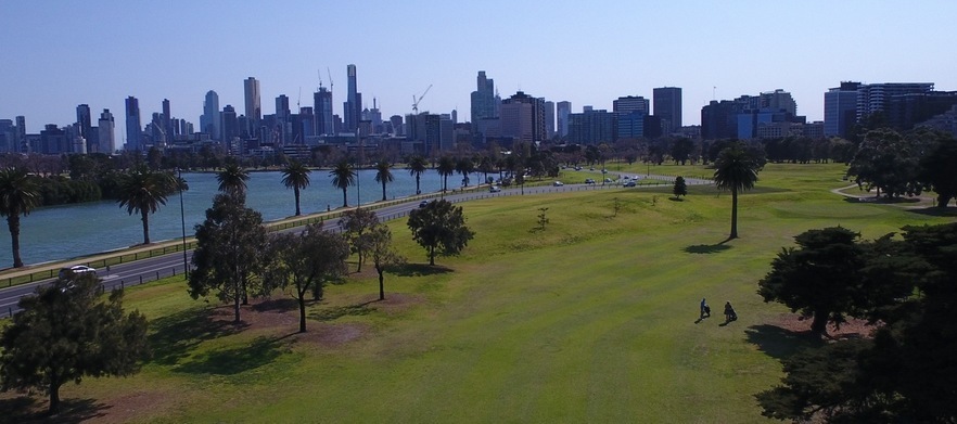 <em>Play one of the worlds best-located golf courses!</em> 18 Holes for Two at the beautiful <em>Albert Park Golf Course!</em/> 