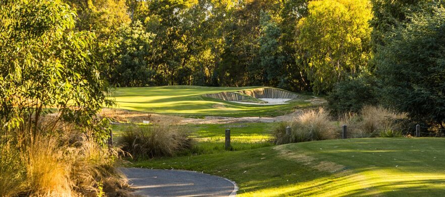 SUMMER DEAL <em>Freeway Golf Course Special!</em> 18 Holes for Four with shared Motorised Carts. <em>Normally $264, this offer only $199!</em> 