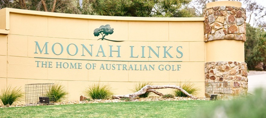 8 Person Stay & Play at Moonah Links with Golf in Carts. Only $190 per person!