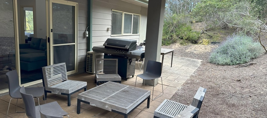 10 Person Stay & Play at Moonah Links with Golf in Carts. Only $190 per person!