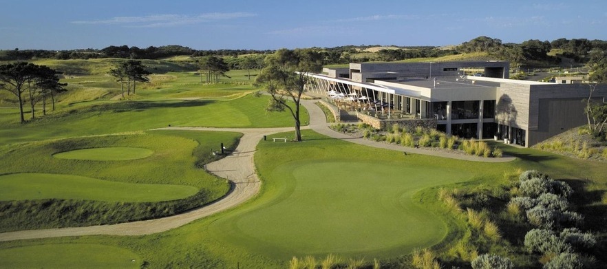 10 Person Stay & Play at Moonah Links with Golf in Carts. Only $190 per person!