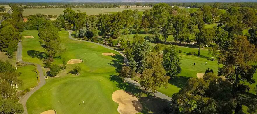 Two Nights Stay for TWO people at a top Murray course, at <em>Howlong Golf Resort</em>.  Includes 18 Holes Golf Per Day, Bucket of Range Balls, Breakfasts, and Drink vouchers. 