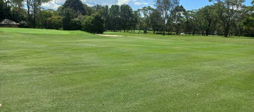 <em>Discover one of NSW's Hidden Gems!</em> 18 Holes for Two in a Motorised Cart at <em> Merewether Golf Club! </em>