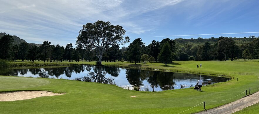 <em>Discover one of NSW's Hidden Gems!</em> 18 Holes for TWO with a Motorised Cart and Drinks at Antill Park Country Golf Club. <em>Grab this Special Today for just $85!</em>