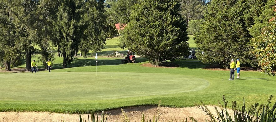 <em>Discover one of NSW's Hidden Gems!</em> 18 Holes for TWO with a Motorised Cart and Drinks at Antill Park Country Golf Club. <em>Grab this Special Today for just $85!</em>