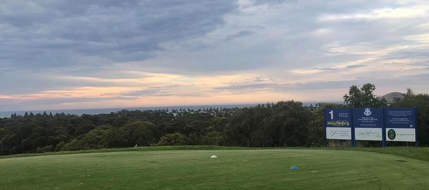 Discover one of Adelaide's Hidden Gems! 18 Holes for FOUR in carts plus drinks at the Beautiful <em>Victor Harbor Golf Club.</em> 