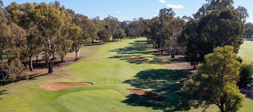 18 Holes for Two with a Cart for only $99 at Cohuna Golf Club!