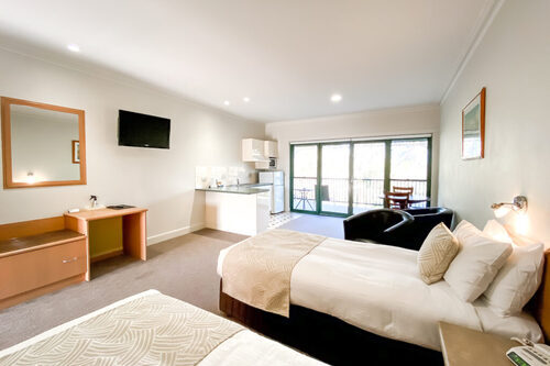 <em>Play, Stay & Relax at Yarrawonga Mulwala Golf Club Resort for 2 people.</em> Two night stay with 2 rounds of golf, meal vouchers and more. 